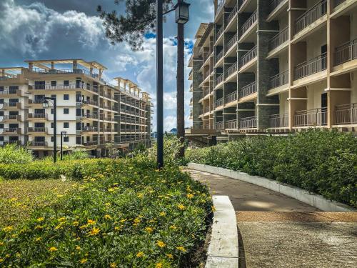 Bristle Ridge 2 bedroom Panoramic View