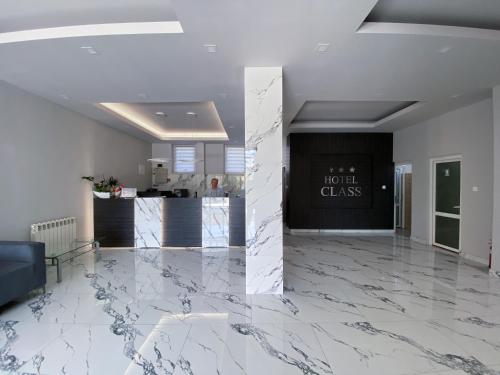 Class Hotel