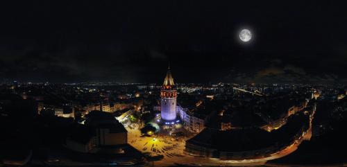 Azre Hotel