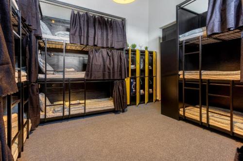 Bee Hostel