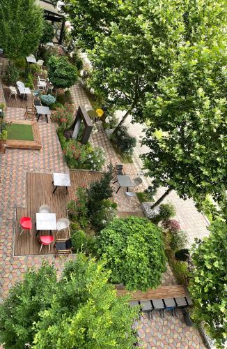 Next Door Park Hotel