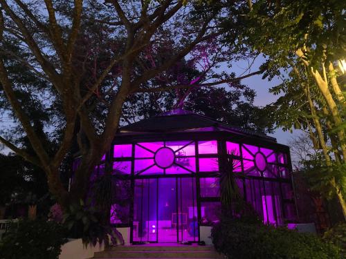 The Greek Pod - Private Staycation Pod in La Bella Tagaytay