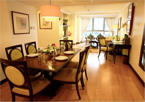 Discovery Suites