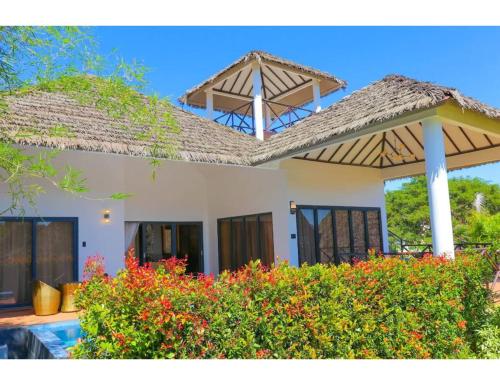 Safari Hotel and Villas