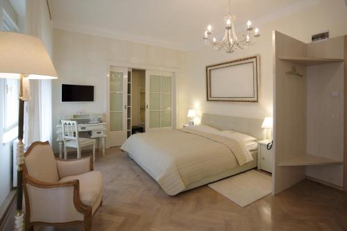 B&B Fotic