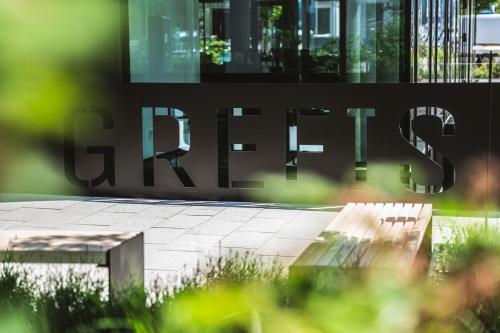 GREFIS Hotel