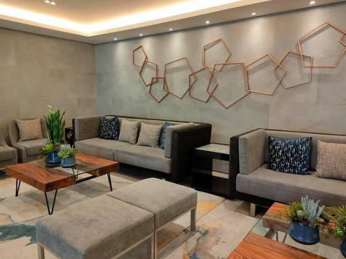 Wanderers' Place S Residences - MOA COMPLEX