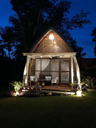The Cabins At LVF