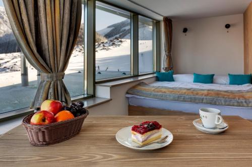 Strachan Family Jasná