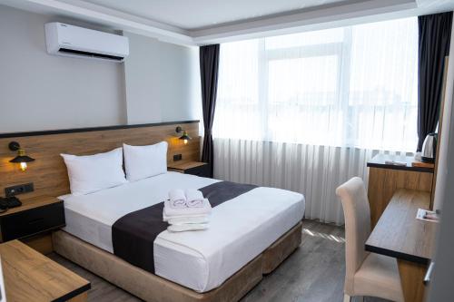 Comfort Center Suit Hotel