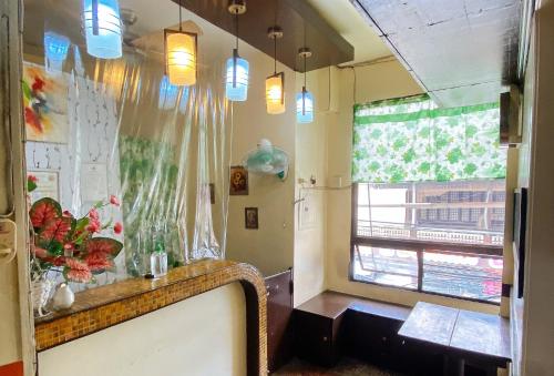 RedDoorz @ Sukitel Budget Hotel Nasugbu