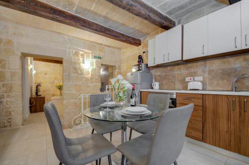 Tritoni Harbour suites - Valletta