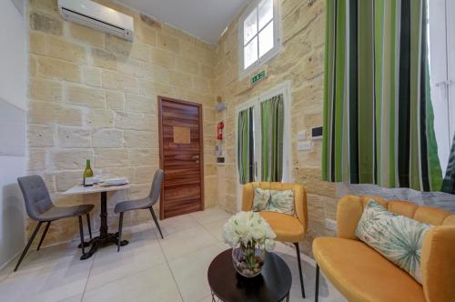 Tritoni Harbour suites - Valletta