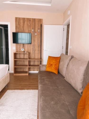 Small Hotel Kleopatra