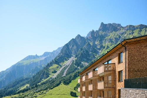 1400 Flexen Lodge
