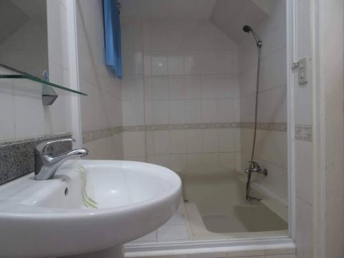 Julz Tropical Apartments