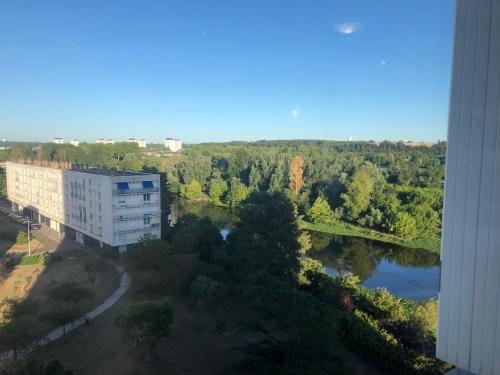 T2 lumineux vue sur Cher, 8mn Gare & centre