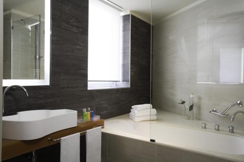 UNAHOTELS T Hotel Cagliari