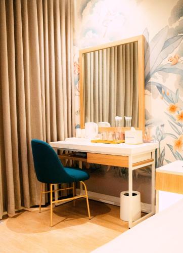 Harolds Evotel Quezon City