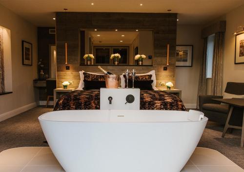 Low Wood Bay Resort & Spa