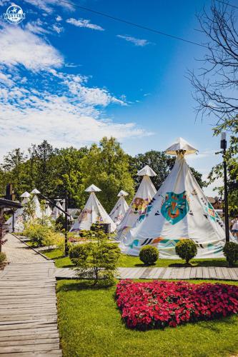 Western Camp Resort