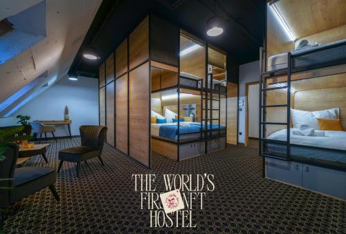 Chors Hostel