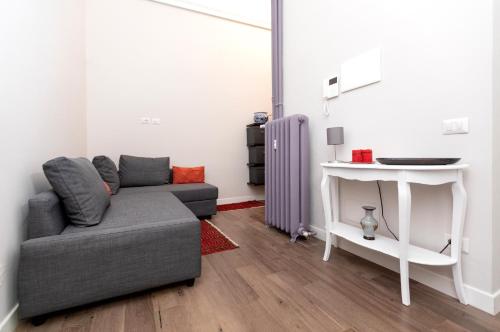 Household - Settembrini 17