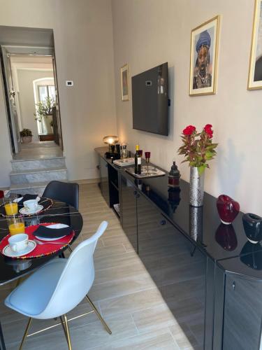 Calefati Gallery Luxury Apartment