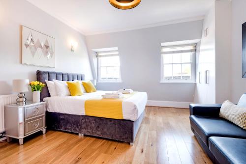Luxury Hyde Park