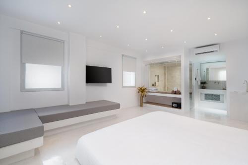 Cycladic Suites