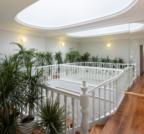 Almadina Smart Luxury