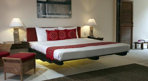 Bluewater Panglao Beach Resort