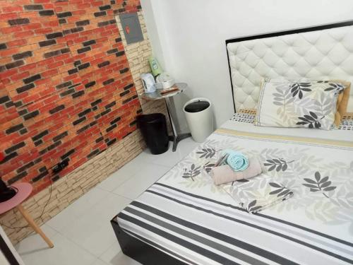 N&J Lopez Lodging House