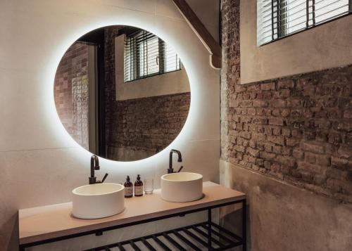 Cousins Boutique Hotel