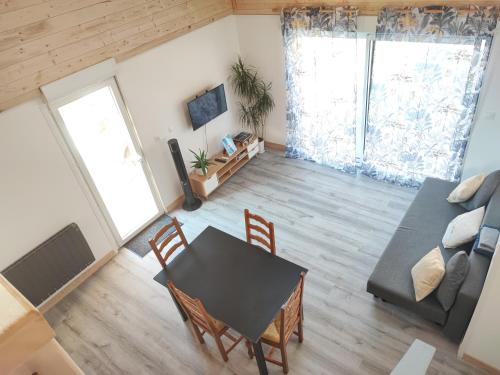 Petit Coin de Bonheur studio Neuf climatisé avec terrasse et parking privé à 5mins du Centre-ville