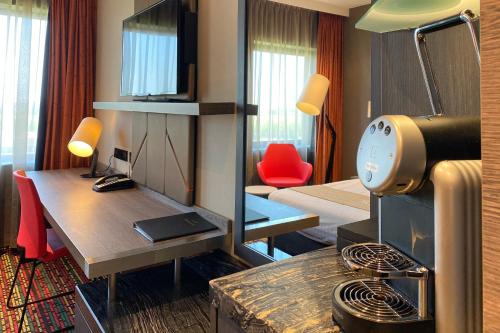 XO Hotels Couture