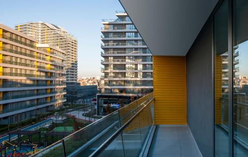 The Superior Living Batisehir