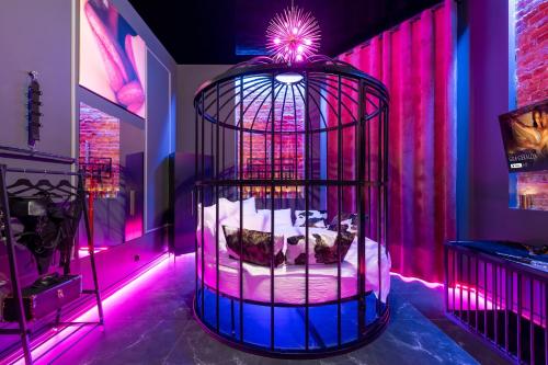 BDSM Apart Grey Manufaktura Centrum Miasta Legionów 18 , Idelny na Prezent, Parking na terenie , Tylko dla dorosłych ADULTS ONLY