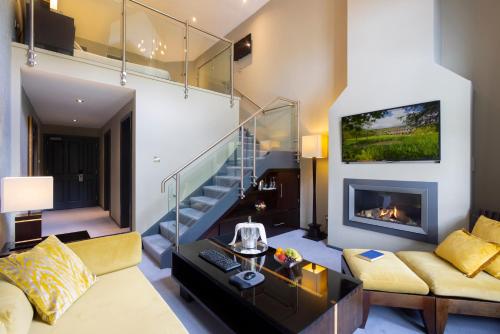 Brooklodge & Macreddin Village