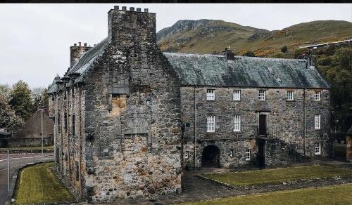 Menstrie Castle Stay