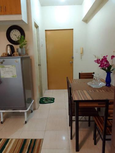 Budget Friendly Staycation in Valley Golf