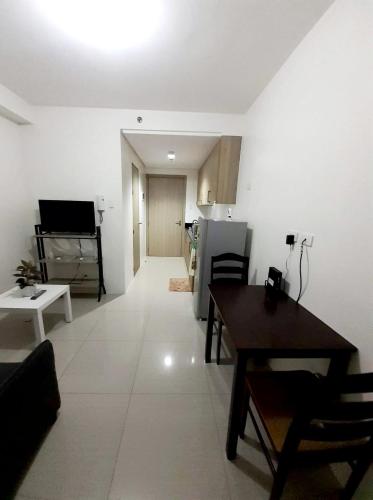 Shore 1 Residence, MOA Complex - One Bedroom Apartment