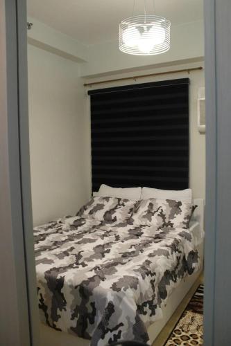 Whole Condo with Pool Great for Staycation