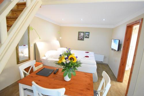 Marcel Apartments
