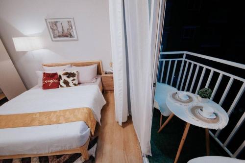 DC Condo Home @ Mesatierra Garden Residences