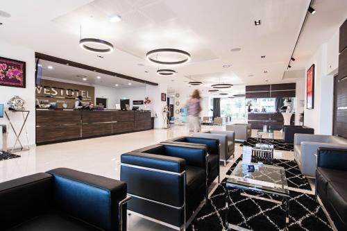 Westotel Tours Val De Loire