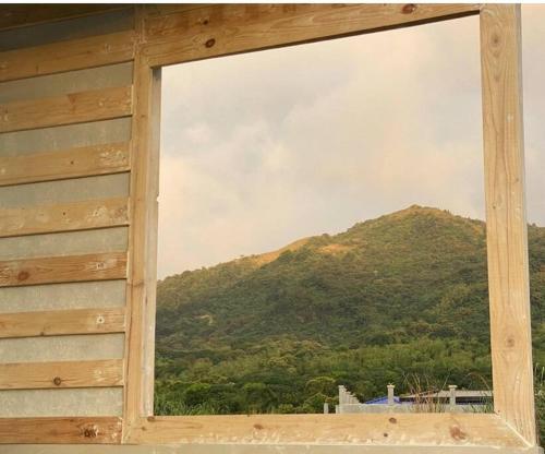 Casita Blanca Jala-Jala - Tiny House & Farm Stay