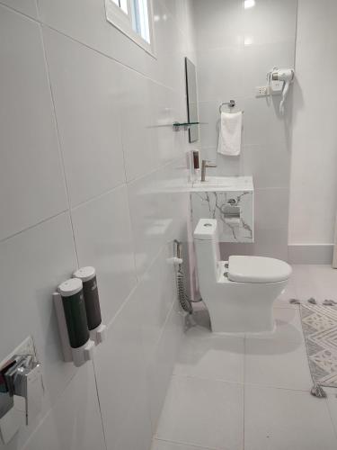 Harman Suites Moalboal