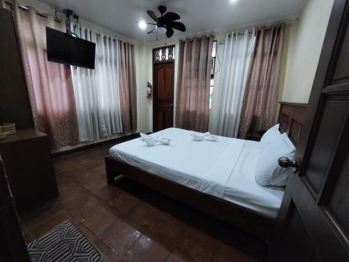 Makabata Guesthouse & Cafe