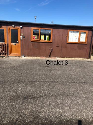 Atlanta Ceder Wood Chalet